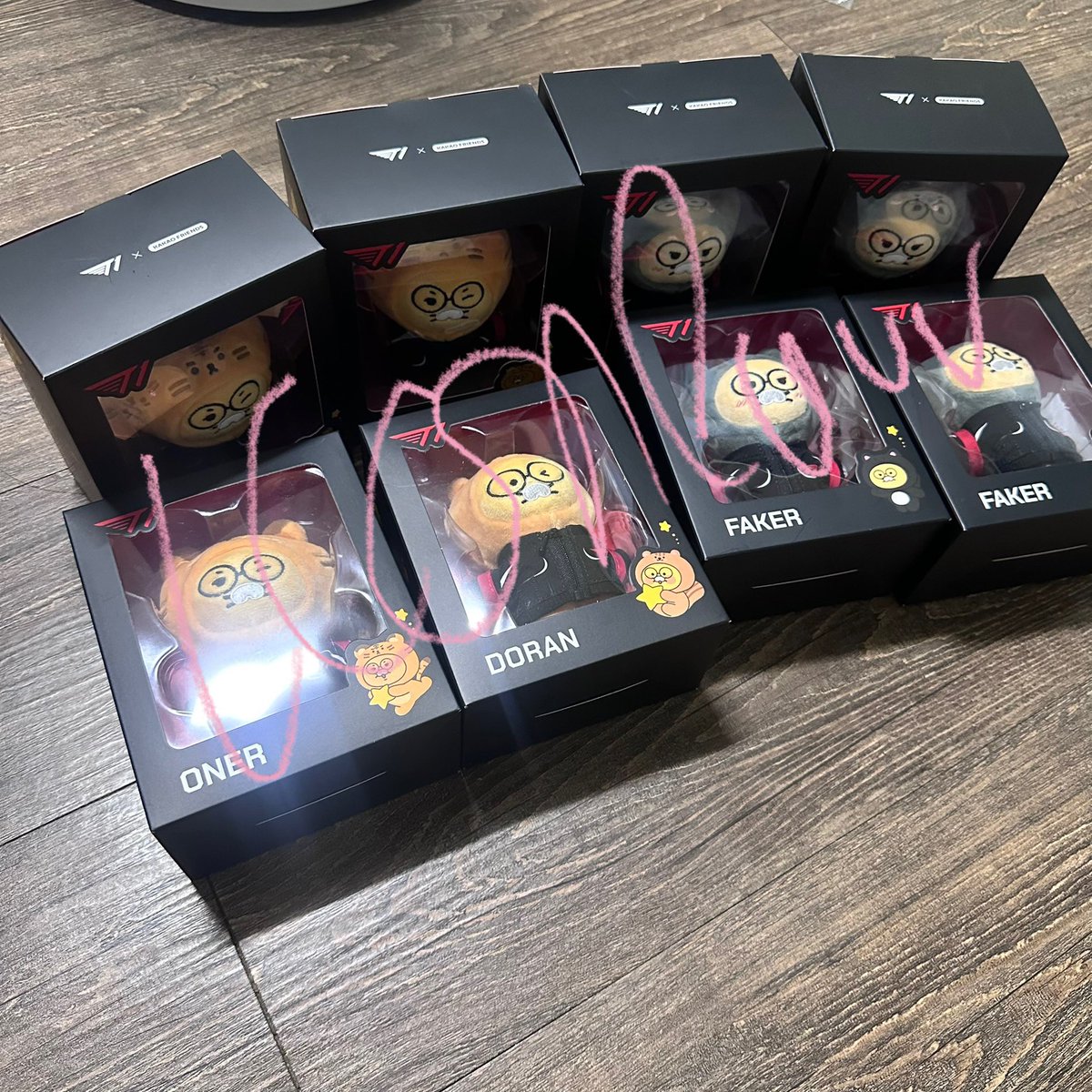 icon_luvv's tweet photo. T1 티원 X 프렌즈 춘식이 양도

일괄 우대 
⭕ 오너 3 , 페이커 4 , 도란 1

https://t.co/n5iHGnhtub https://t.co/PXj3bUT3qi