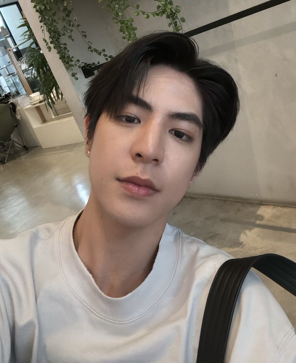 myouzzzi's tweet photo. เจโรมสุดหล่อwa https://t.co/j8ecCRmgPv
