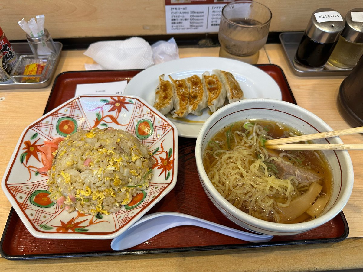 nosrithe's tweet photo. お昼
三島の民におすすめされました
こういうのでいいんだよ　こういうので https://t.co/QRcOlXJuyn
