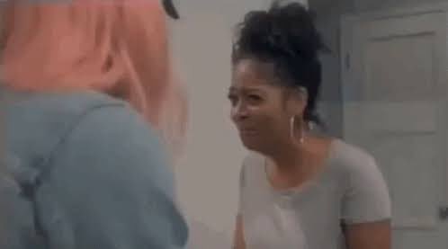 BBJerome1's tweet photo. Lyric already being told to stop singing by production…
Fork found in kitchen  #bb28 https://t.co/ntHQuvHbdr