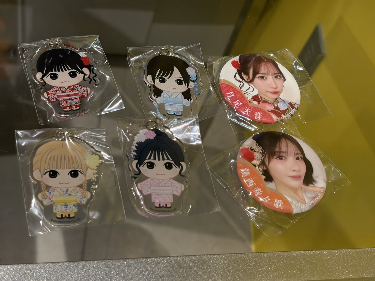 kkksw8d's tweet photo. 【譲】アクリルマーカー
       月足、真中、早瀬、松本

       缶バッジ
       月足、鎮西

【求】 アクリルマーカー、缶バッジ
         仲川

7/11 現地交換希望です！

#ラボセ #交換 #ラボセ交換
#フルーツジッパー #ふるっぱー
#FRUITSZIPPER
#ふるっぱー交換 https://t.co/A3YwEYNPA8