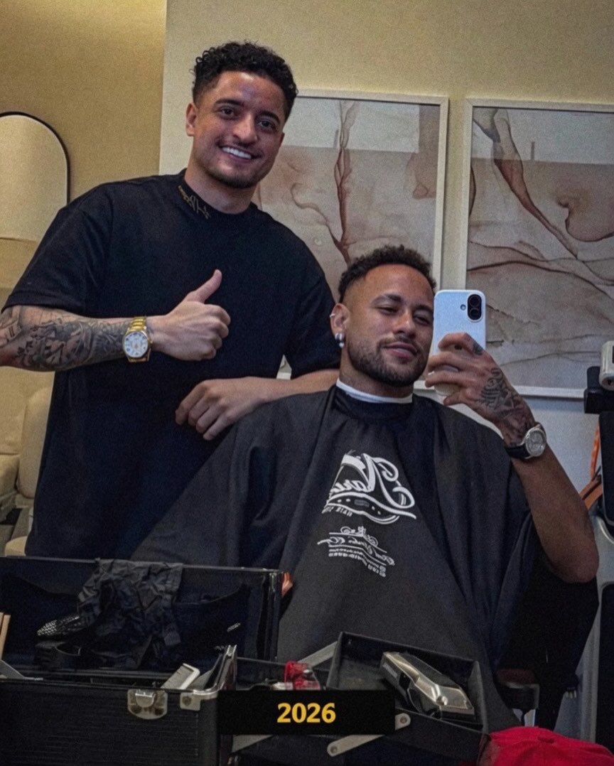 FlowPueblo's tweet photo. La relación entre un hombre y su barbero es sagrada 💈 https://t.co/cTxk1hty4U