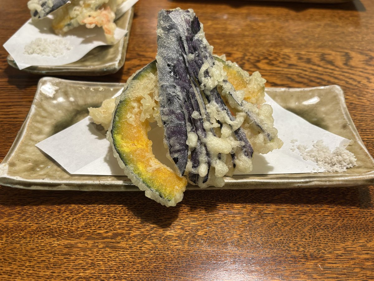 karentuukin's tweet photo. そばの実
そばと天ぷらさすがに美味すぎた https://t.co/vIhnbC1nhV