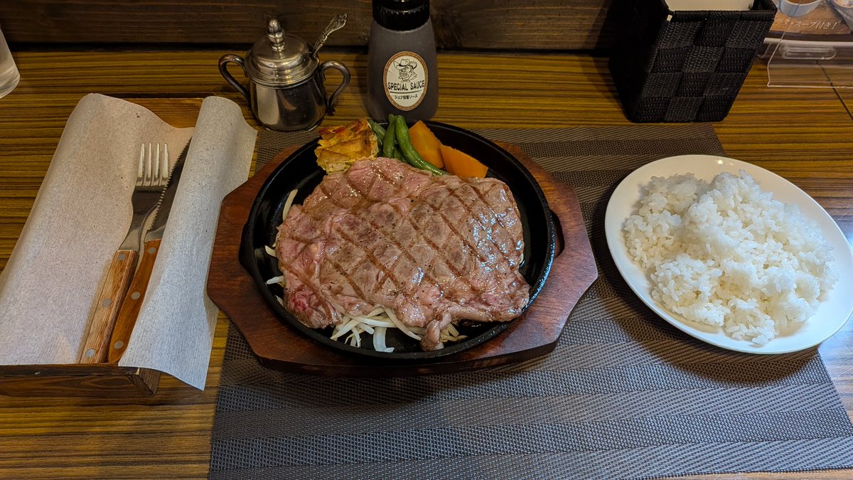 DQMSL753's tweet photo. @kimagurewalking なじむ！弘前のステーキは実に！なじむぞ！
最高にハイってやつだ！ https://t.co/TBzJ3TQkb4