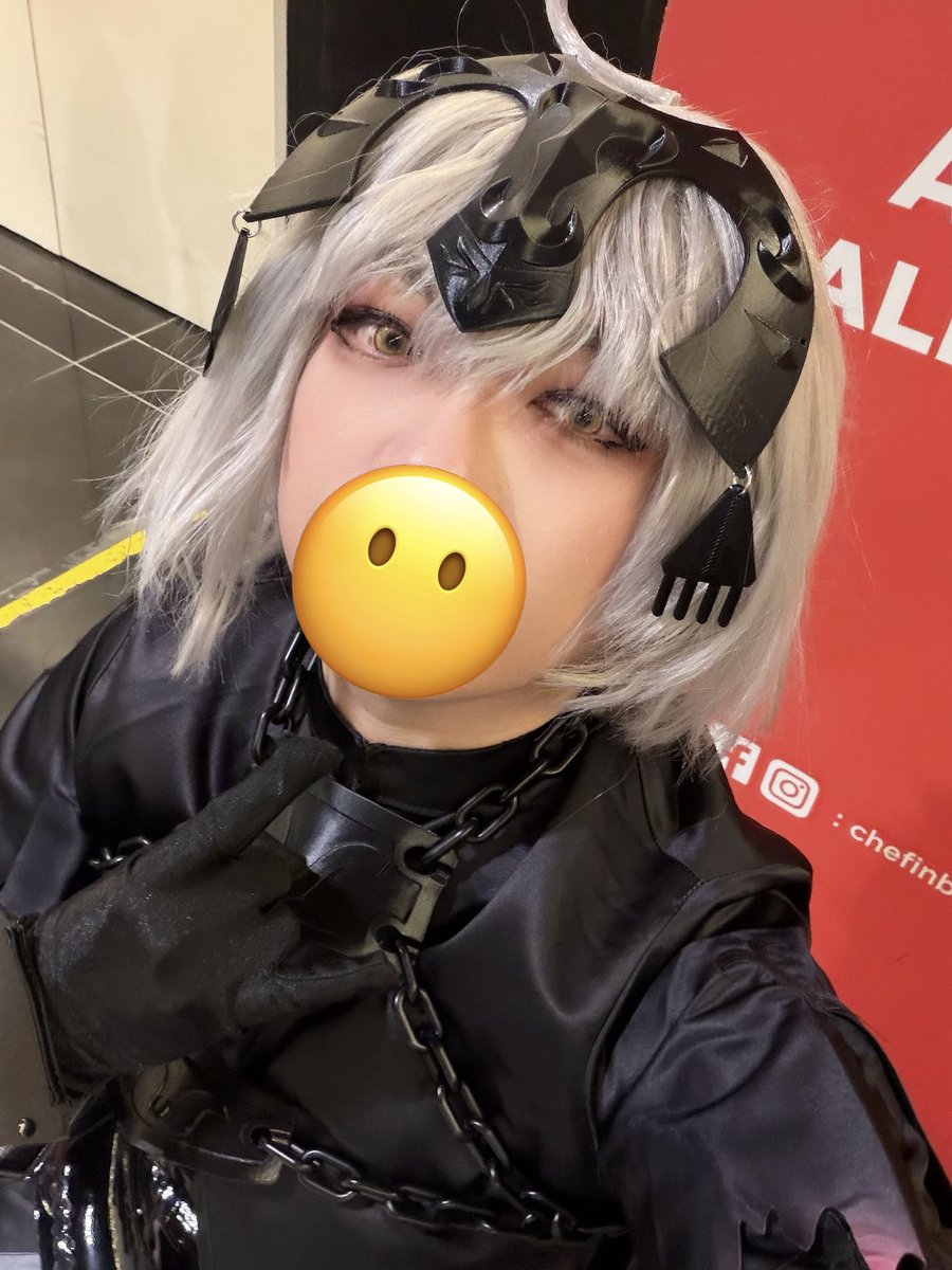 xena_vt's tweet photo. bored at the con so just tuning in #fabtcg https://t.co/8knpEq3yvA
