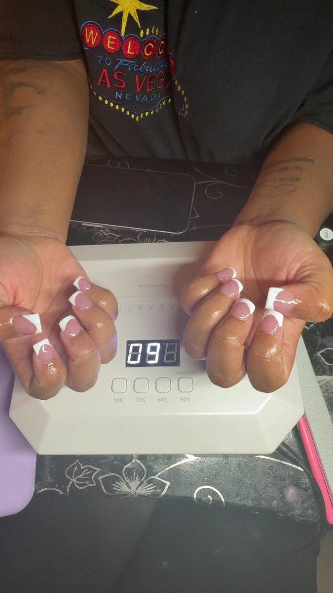 Monica_NailTech's tweet photo. Late night session at The Private Glam Vault 💅🏾✨ https://t.co/6qoJ2bO2rZ