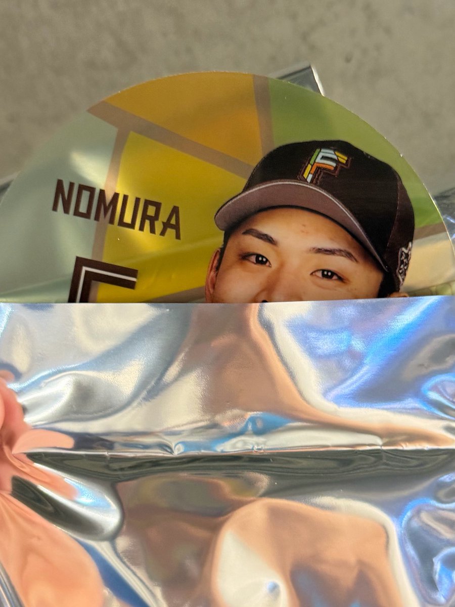 ___gummy829's tweet photo. エスコン ファイターズ

カーニバルゲーム 参加賞 買取or交換希望

ボールチェーンつきミニうちわ

【譲】
5 野村佑希選手×4
53 水谷瞬選手 ×1

【求】
66 万波中正選手 ×1
定価¥1,000 https://t.co/LSIEL6mtC7