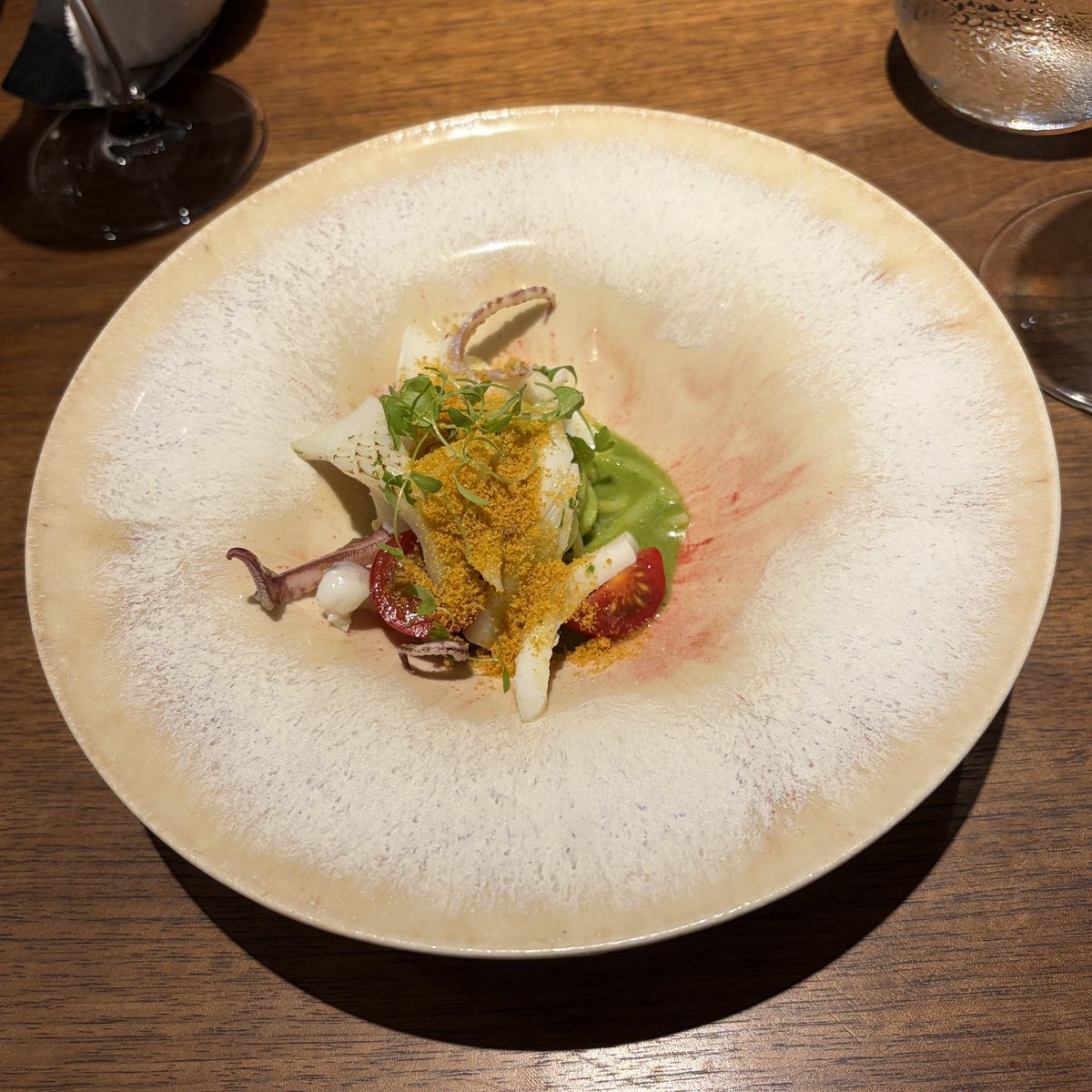 RRRgames7's tweet photo. イカのカッペリーニ、カラスミをかけてるね。器も綺麗
#でん同士美食部 https://t.co/0777ldfFSM