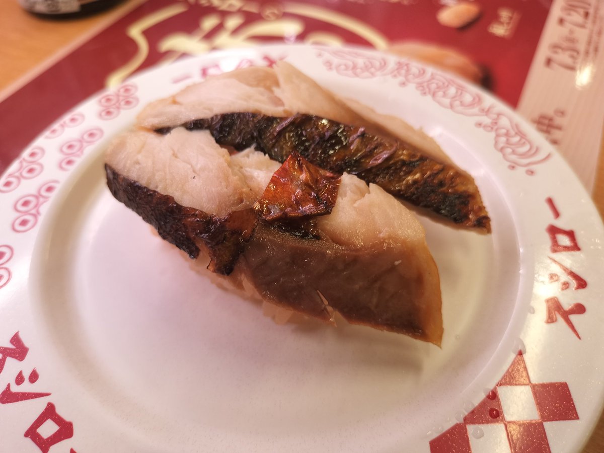 nonchan____1023's tweet photo. みお「ゆっこ･･･これって･･･」

ゆっこ「ん？焼き鯖だよ。」

みお「私が頼んだのって･･･」

ゆっこ「え？焼き鯖でしょ？」

みお「焼きそばだよ!!!」 https://t.co/Qsu8zfPGJA