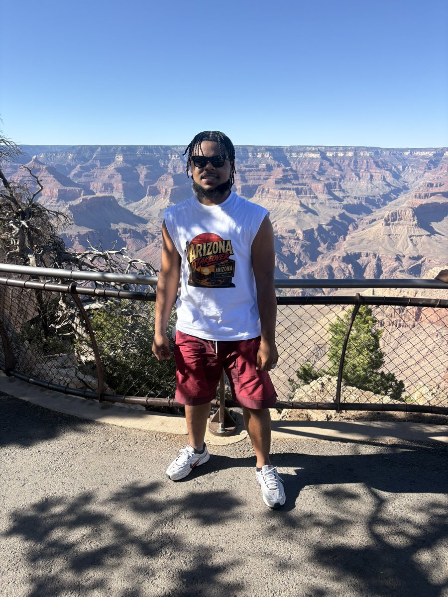 mrptso56's tweet photo. Don’t call my phone on no city shit I’m out of town 🌵🔥
#grandcanyon https://t.co/ep95e9IST3