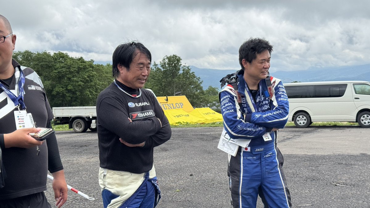 SUBARU_STI_MS's tweet photo. ◤ #全日本ラリー 第5戦ARKラリー◢
午前中のSS3までを終えてSUBARU BRZ（新井•安藤組）は2位につけています。TCに戻ってきたマシンを見るとどこかしらにダメージを負ってて過酷さが伝わってきます。
#声援は力だ
#SUBARU
#BRZ 
#ARKラリー https://t.co/LDR51v3dBP