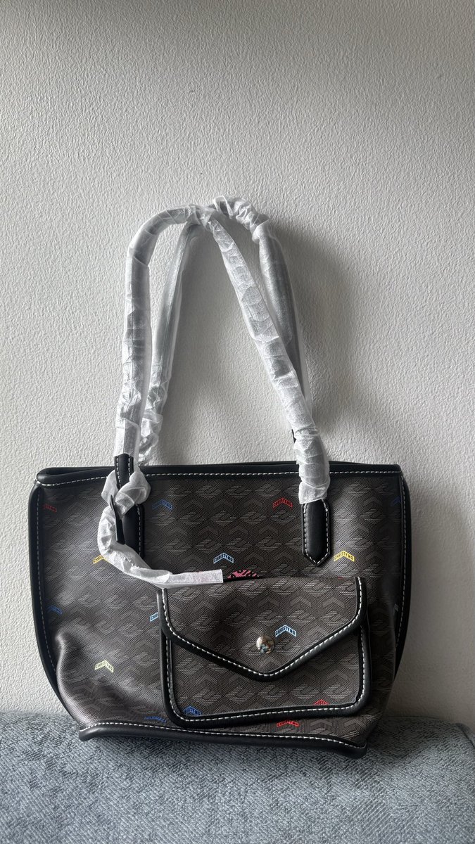 _seyazz's tweet photo. selling this mini christy ng valentine's day edition

just got it today!

rfs: needed a bigger bag
price: 1,300 + df (can be shipped/delivered today)
loc: makati

pls naiiyak na ko huhu

christy ng wtb lfs seller buyer mini https://t.co/J2crWycHk4