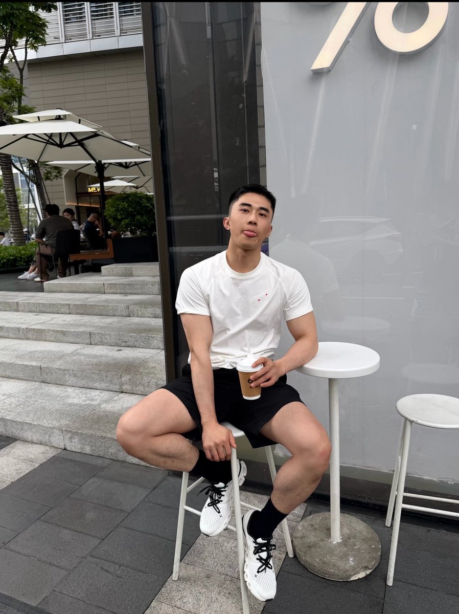 zhouyi104's tweet photo. 土曜日をコーヒーと一緒に過ごす https://t.co/0IuTqBjQ44