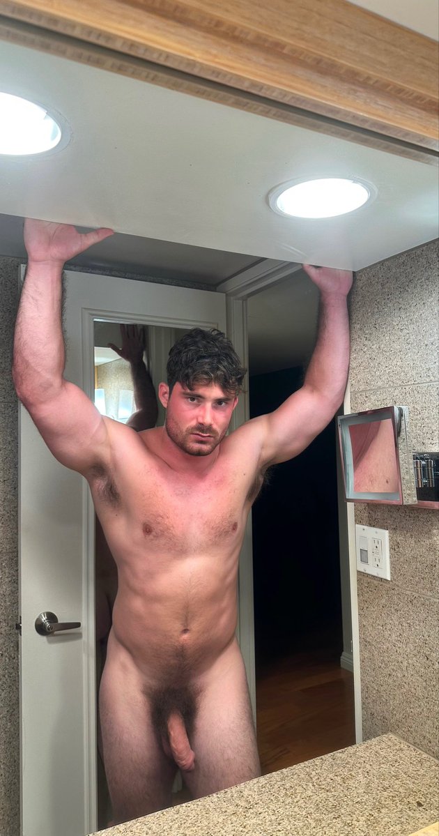 CodyCampbell31's tweet photo. 🔥 5hr Goon Session LIVE
Arms up. Cock out. Brain off.
Come edge with me till you’re broken 😈
Drop 💧 if you’re throbbing
Link in comments https://t.co/4FoAOfaFRd