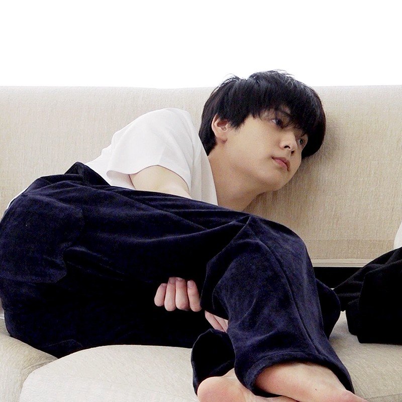 Kpopmalefeet1's tweet photo. Soobin (TXT) https://t.co/7CCe5vibkJ