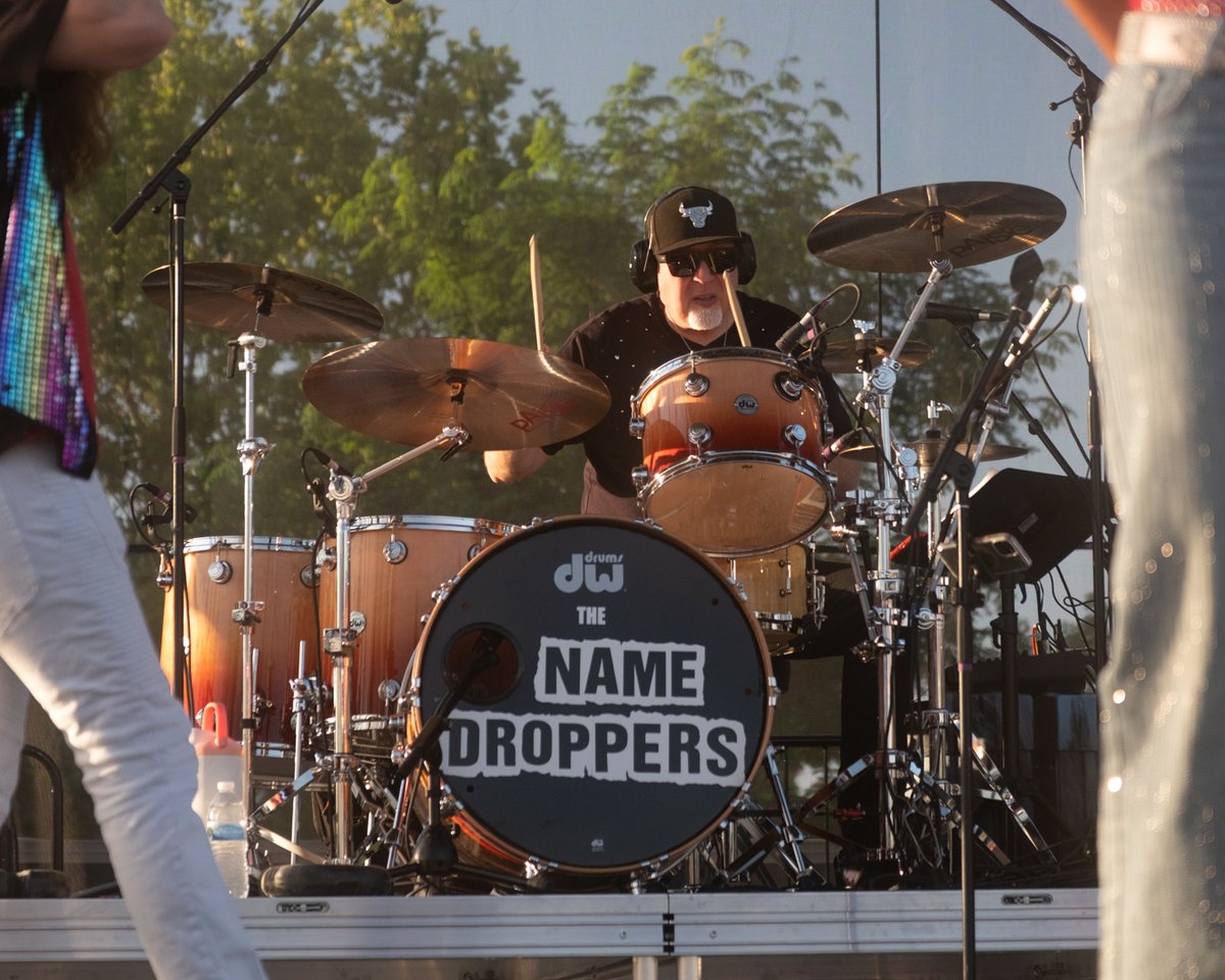 niktheuntamed's tweet photo. The Name Droppers Band at Riverton Town Days - Riverton, UT https://t.co/a5h0Avo5zD