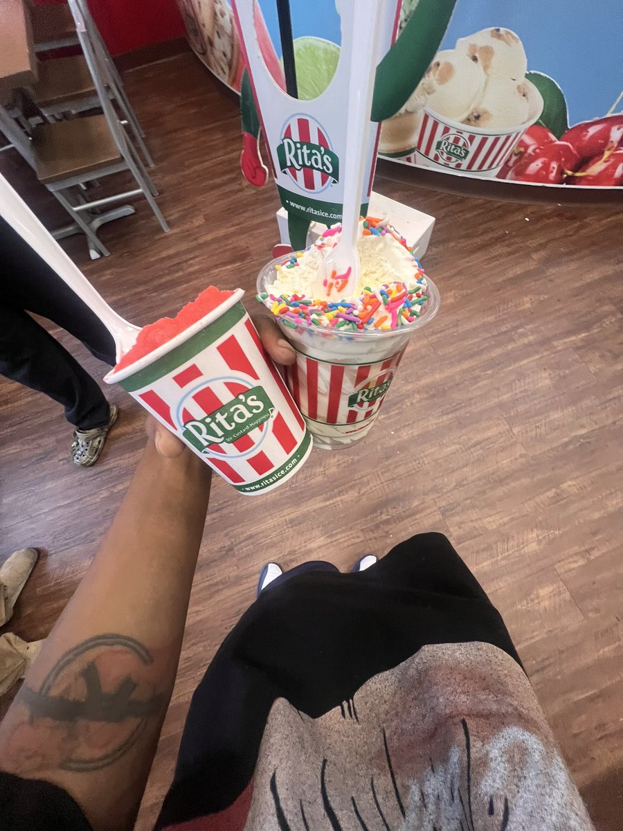 1lilmenace's tweet photo. Doing what I do best🌬️ https://t.co/EkgvPd9ZKX