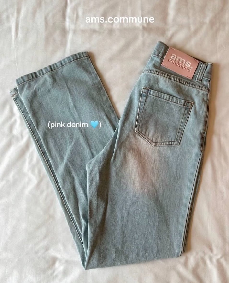 sonhosaurus's tweet photo. แนะนำเกงยีนส์มาให้เพิ่ม คุณภาพดีทุกตัว จากใจคนใส่บ่อยที่สุดด ใส่แล้วสวยมาก มีหลายแบบเลย งบ 500-800 มีทั้งทรงขาม้า ทรงกระบอกคั้บบ🩰🍐🫶🏻 https://t.co/9A55WB45wZ