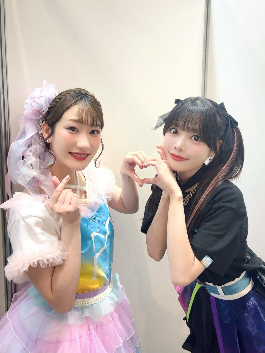 kurachireo's tweet photo. 天使すぎた美保ちゃん🩷
一挙手一投足全てが可憐で、可愛さとかっこよさを兼ね備えた歌声が最強すぎた🫶

また、色々な場所で会えますように🌼
#アニサマ https://t.co/b6cg7lpwns
