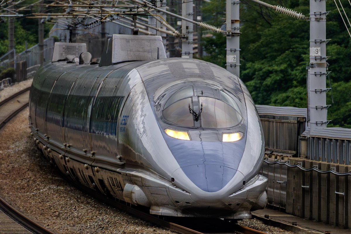 th196055's tweet photo. 大津トンネル

720mm相当にトリミングするとこんな感じ。

#大津トンネル
#500系
#ドクターイエロー https://t.co/G0TQmau9Zb