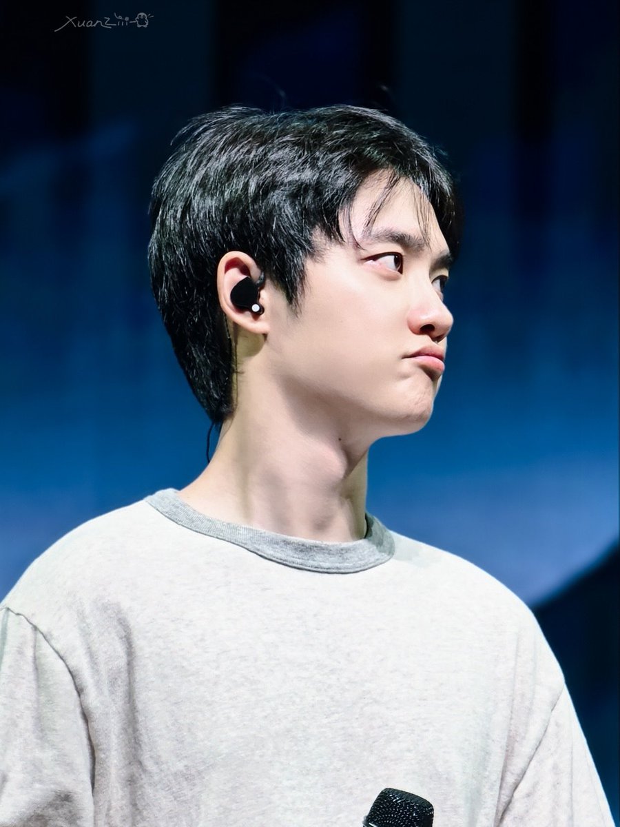 D012o_'s tweet photo. 너무 잘생겨서 숨 참읍 https://t.co/7zJ21pFiuH