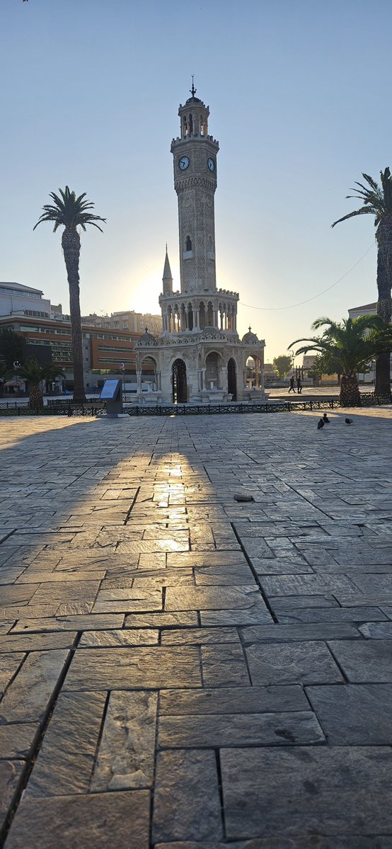 enediryani's tweet photo. İzmir deyimdir. https://t.co/FKFIUAYUsb