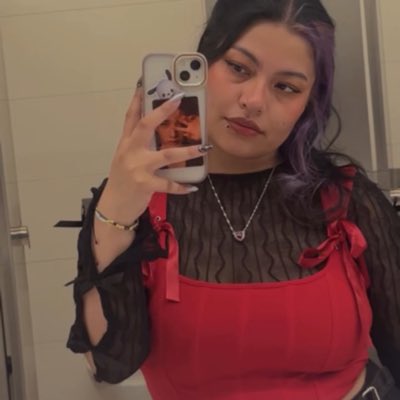 luisatocoraa's tweet photo. #NuevaFotoDePerfil https://t.co/q86LWAjIzY