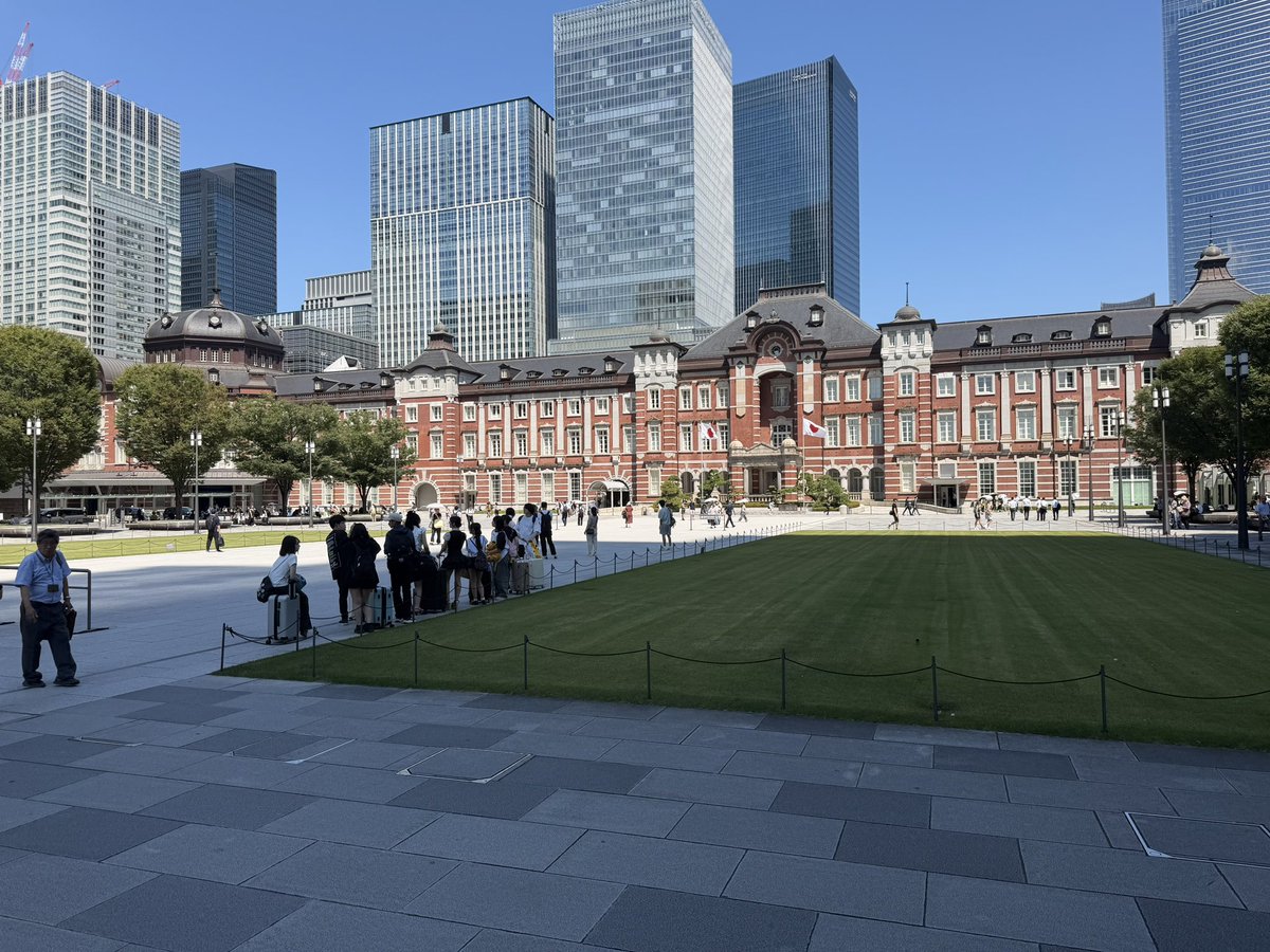 Coach_AlJohnson's tweet photo. Tokyo Station &amp; bullet train to Kyoto https://t.co/FR1Oxs3Rjg