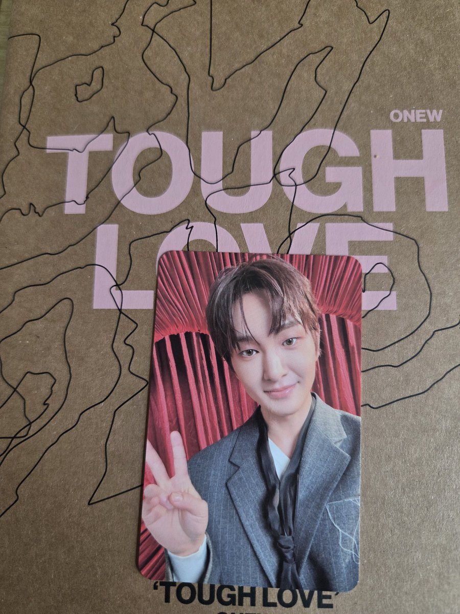 YOT_125MAON's tweet photo. 交換希望
オニュ　
TOUGH  LOVE アルバム
トレカ　BOOK Ver.

今さら感が満載ですが交換して
くださる方がいらっしゃいましたら
よろしくお願いします🙇
(異種でもご相談ください)

郵送でお願いします https://t.co/QwEAqHsFDI
