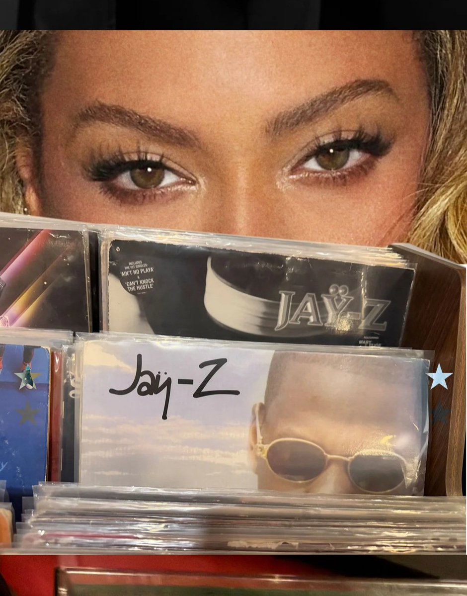 she_elite's tweet photo. They really told us back in February that this was going to happen. 

-Bey posted the CDs, cassette tapes &amp; pic of Jay pressing the Red Button on her site back in February.
-JayZ's "The Game Needs Me" 
hoodie.

#JAŸ-Z 
#JAY-Z30
#HOV

https://t.co/oQb1w0jUQQ https://t.co/bFkyF05A0I