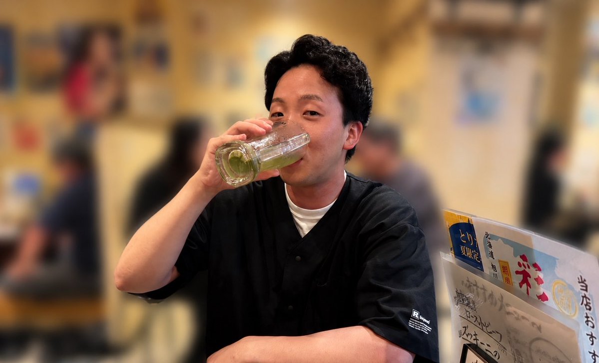 fujiJhiro0711's tweet photo. 今日27歳になりました
みなさまとの出会いのおかげです

やってきたこともサボってきたことも全部自分に返ってきている気がします！
結構ここからが人生勝負だと思いたいところ‼️
眉毛の王様も祝ってくれていることですし素敵な一年にしたいと思います⭐️⭐️⭐️

魅せます！！よろしくお願いします！ https://t.co/92nyH6MixD