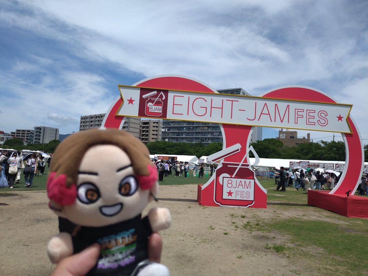 watakaga's tweet photo. 暑いよー https://t.co/viSLkCGbIf