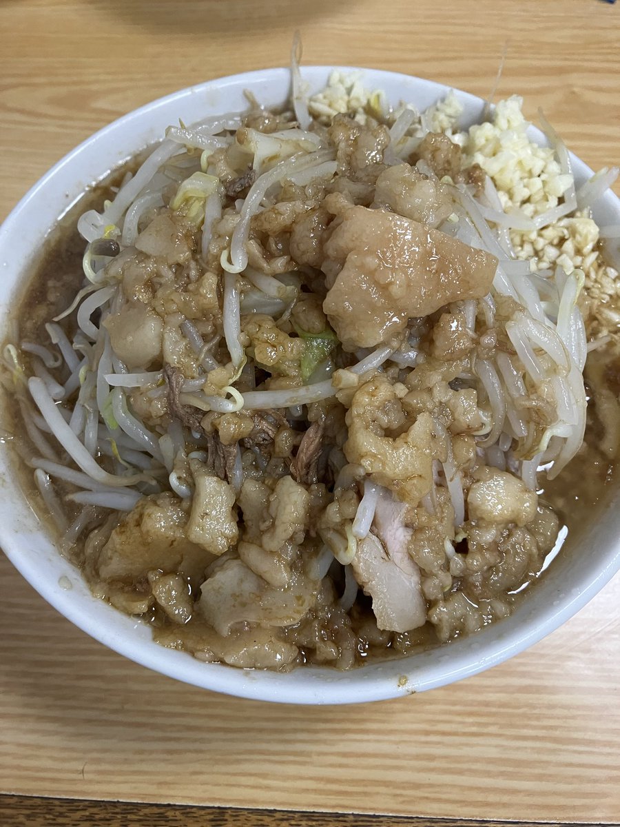 Mn7Balrog's tweet photo. 初来訪
野菜クタクタ系だったけど、スープと麺、豚も美味かったよ〜
リピします https://t.co/V5z8mOvuqH
