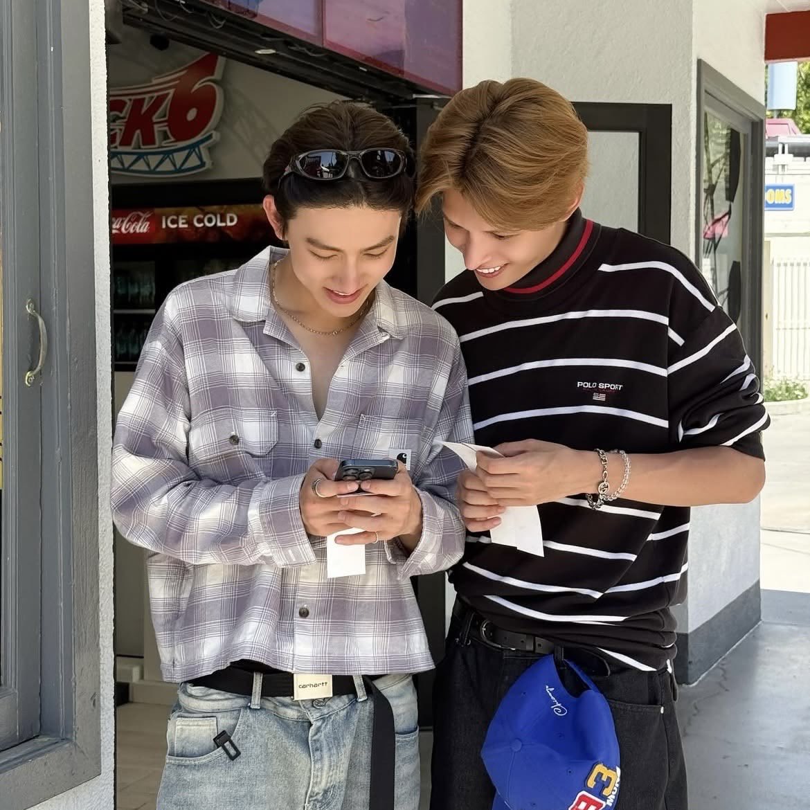 hex635147's tweet photo. (ㅈㄴ행��해보이긴함) https://t.co/sXJ8gzzKZd