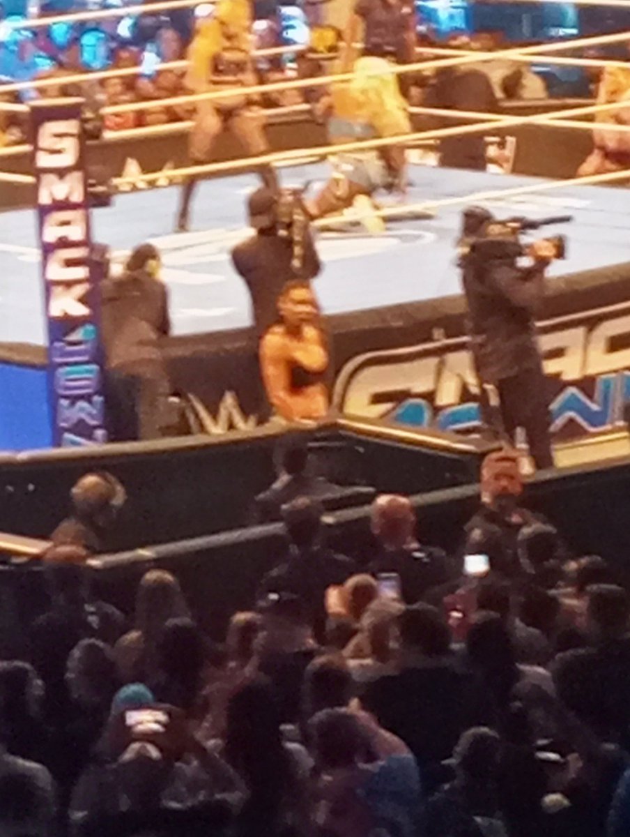 JaredBecke30399's tweet photo. @TheVibeBri I got some pictures of you guys @Jade_Cargill @MiaYim and @TheVibeBri  thank you guys for coming to Oklahoma City #SmackDown #okc #bfab #miayim #jadecargill  guys made my night https://t.co/fio8nQKQsL