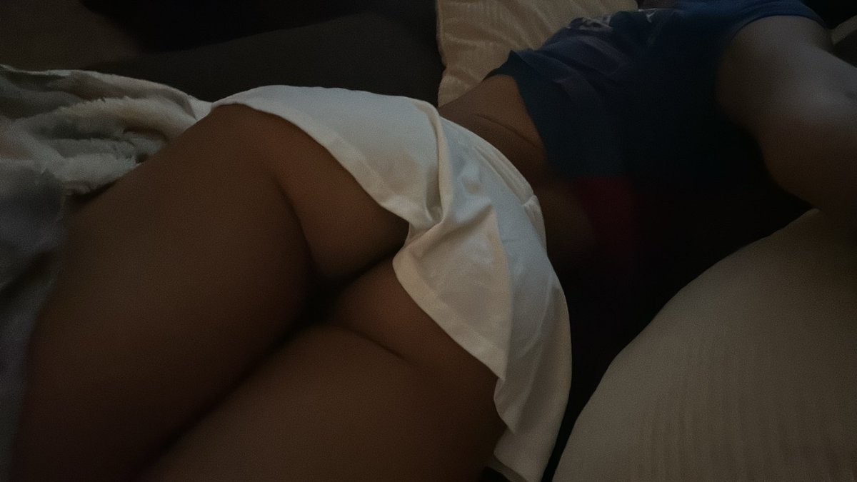 ad3ptG00n3r's tweet photo. Short intro post 

Rose 
she/her 
Bisexual 
23, 135lbs
Looking for moot/gooningbuddy
Refer to reposts for kinks
#nsfwtwt #moothunt〃・ https://t.co/7dbXTS4z8t