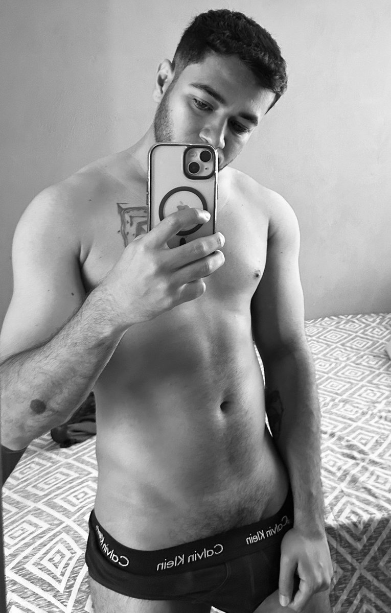 Pacoyo03's tweet photo. Quien para una detonada a lo bestia ?😈🔥 #CHUDAİ #wata #gay https://t.co/2tu6aTrq7I