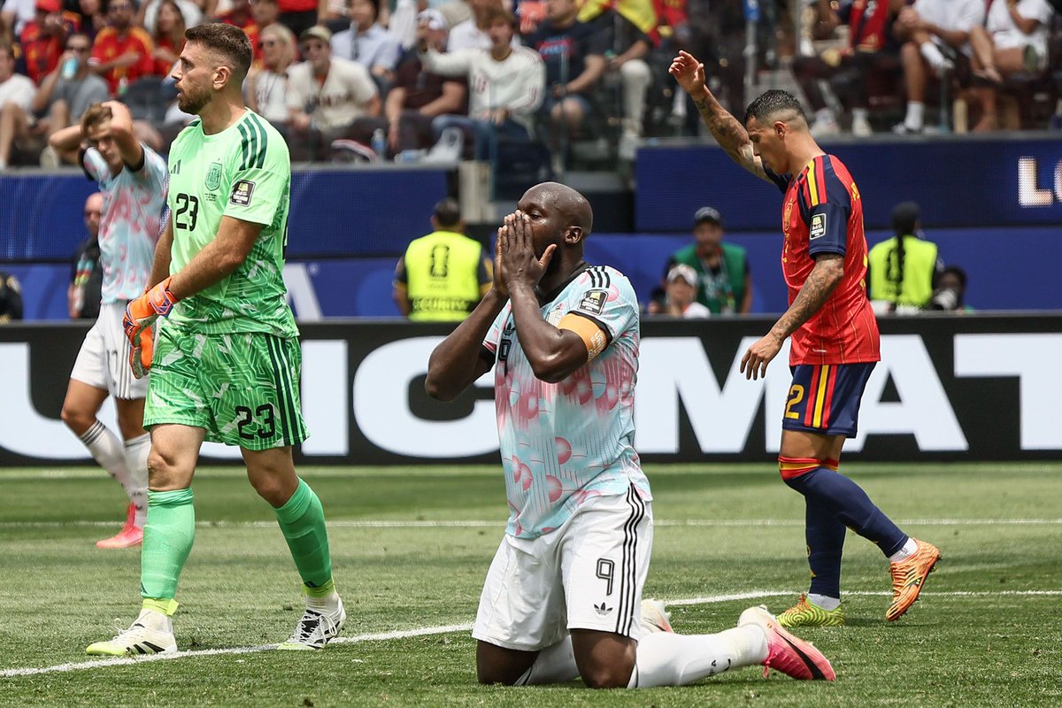 BelgaImage's tweet photo. Belgium's Romelu Lukaku reacts during a soccer game between Spain and Belgian national team Red Devils, on Friday 10 July 2026 in Los Angeles, USA, in the 1/4 finals of the FIFA World Cup 2026  📷© Belgaimage / Bruno Fahy  @brunofahy https://t.co/0rGB2eN8ml
