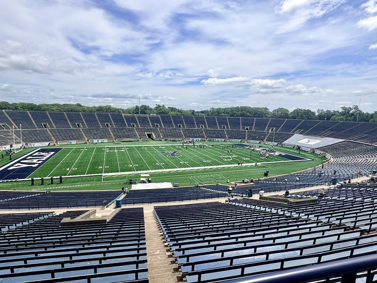 MikeHehman95's tweet photo. Thanks to @yalefootball for a tremendous camp experience today. Special thanks to  @CoachJanecek for all the instruction and encouragement. Proud to have hit a PR in the triple broad jump 25’10”. I am excited to take what I’ve learned and improve my game. @coach_cahill @StevenVashel #GoBulldogs