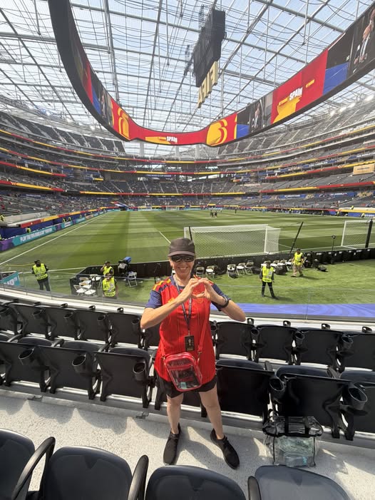 iwin_contests's tweet photo. Another day, another iWIN Member enjoying a #FIFAWorldCup match.    Spain vs Belgium today    CONGRATS!  Thx for being part of iWIN! https://t.co/2YhRAnLUNa