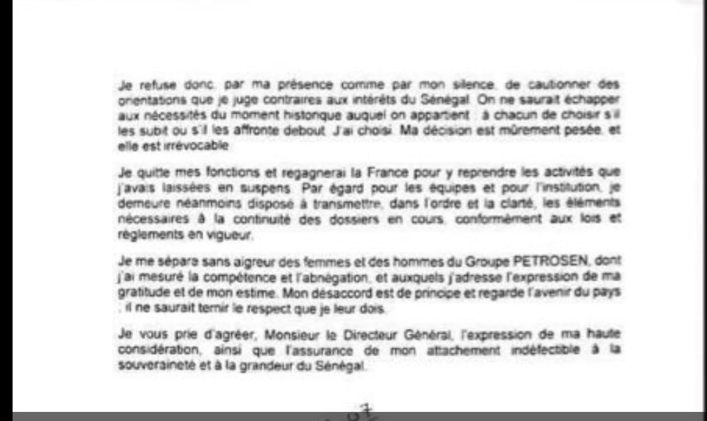 Noo_IDcard's tweet photo. 🚨 PETROSEN : le Directeur des Systèmes d’Information annonce sa démission

Moussa NDIR, Directeur des Systèmes d’Information (DSI) du Groupe PETROSEN, a annoncé sa démission de ses fonctions à travers une lettre datée du 2 juillet 2026.  

Dans ce courrier, il explique que sa décision est motivée par un désaccord de principe avec les nouvelles orientations prises dans le secteur pétrolier et énergétique après les récents changements intervenus au sein de l’État et de PETROSEN. Il affirme ne plus se reconnaître dans les valeurs qui avaient fondé son engagement et dit refuser de cautionner, par sa présence ou son silence, des choix qu’il juge contraires aux intérêts du Sénégal.  

Le désormais ex-DSI précise qu’il retournera en France pour reprendre ses activités, tout en assurant une transmission ordonnée des dossiers en cours.