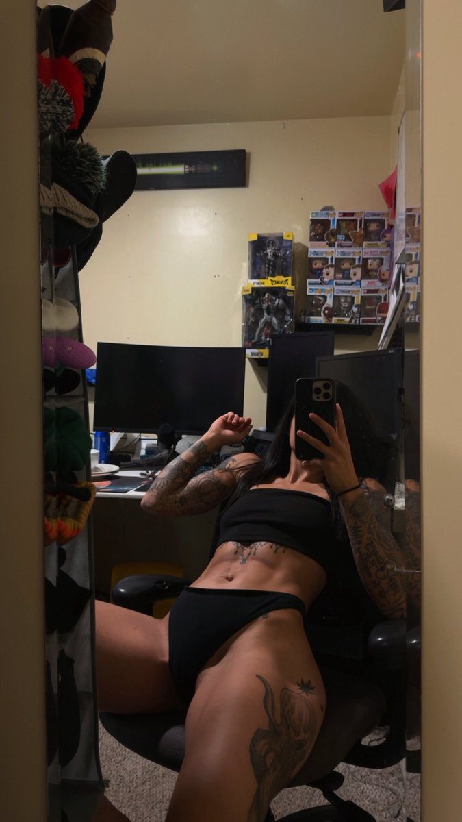 StunnaXrated's tweet photo. @darkurcuckbf Fuckkkk I need this https://t.co/qB7FBlxzlH