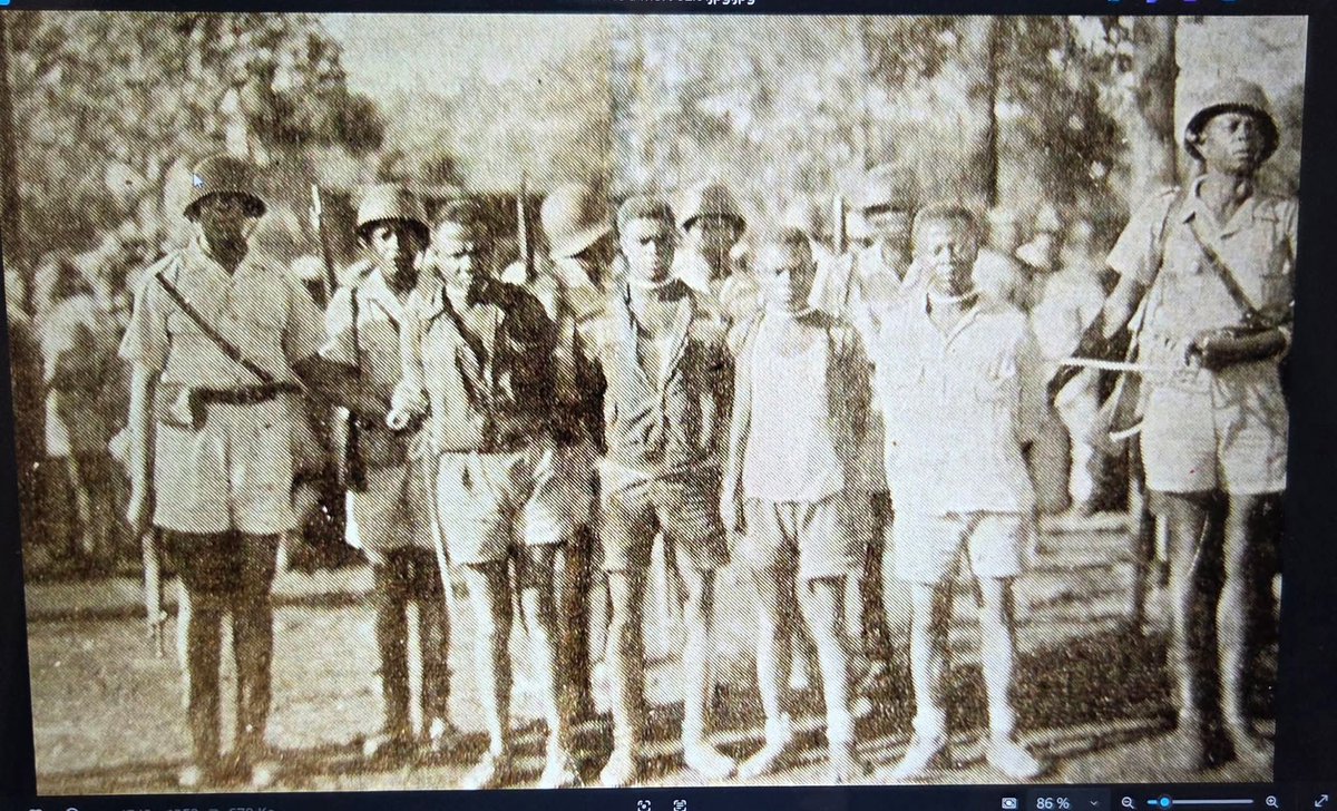 L_Kmer237's tweet photo. Histoire 🇨🇲
Pierre Simo et camarades exécutions au Marché A de Bafoussam en 1959. 💔
#cameroun https://t.co/pA9ucEeWZo