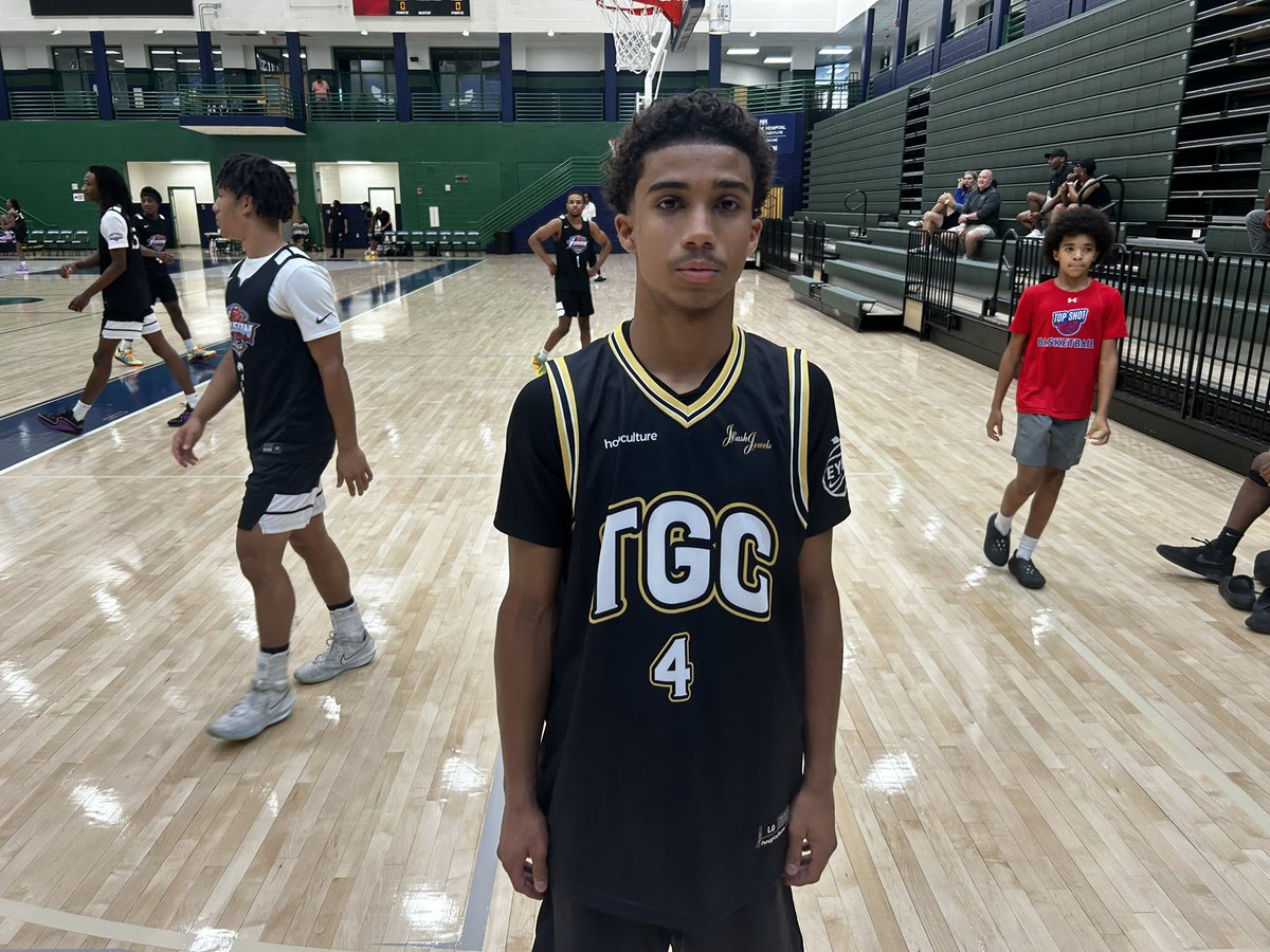 OntheRadarHoops's tweet photo. Karl Mullins is a fast and gritty guard moves well defensively. Was able to slash well and also shoot it well from beyond the arc.

@TeamGoldCoast https://t.co/hD0q8mLc4T