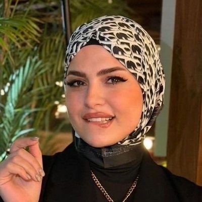 Taygrty's tweet photo. @SaraAlarak بس بالفعل هذا اللي يصير العراقي اصبح يبيع اهله وشرفه لأي حدا مو بس الايراني 
حتى بنات ام حازم يتكلمون عن هالشي ويحذرون من الزواج من العراقي https://t.co/teYIOmWCIs