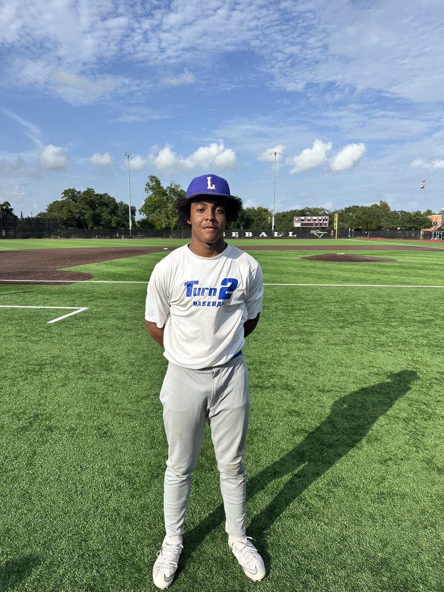FiveToolTexas's tweet photo. F: Turn 2 11, BA Broncos 0
PoG: @0_dray 3-3, HR, 3B, 4 RBI, 2R
Hitter: Ty Riggs 2-3, 2B, RBI, 2R https://t.co/5LRu1a3ug8