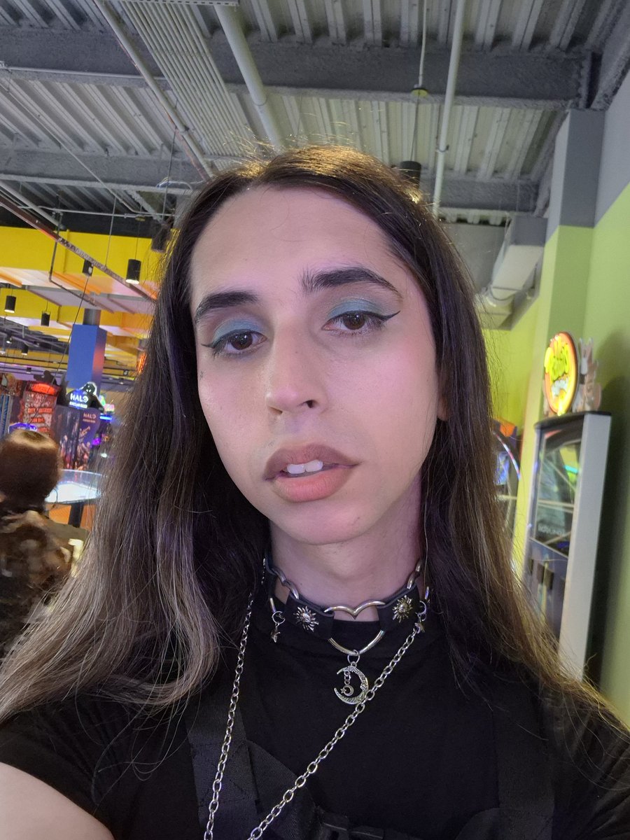 Ice_killer305 tweet media