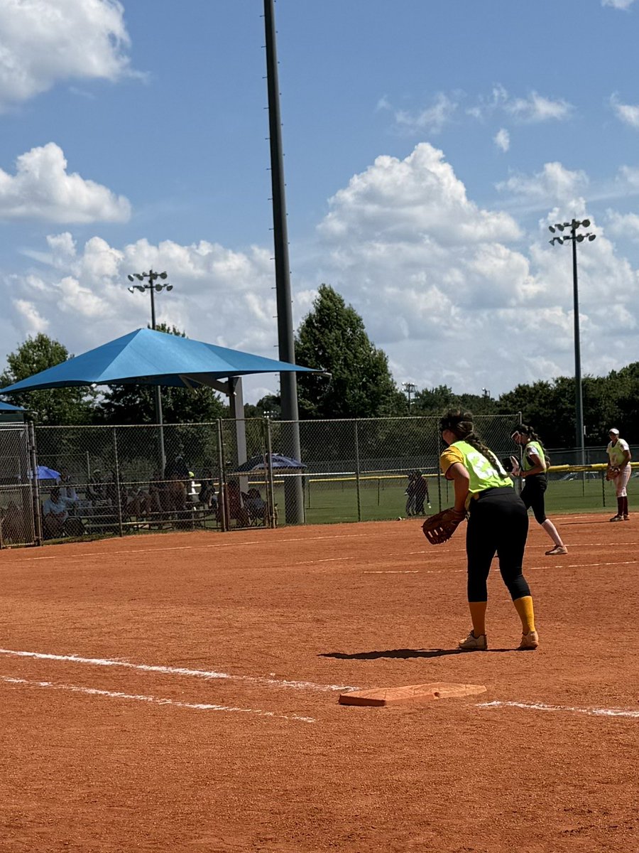 kf_softball19's tweet photo. I had a great time at the NFCA Atlanta Legacy Prospect Camp. I had the opportunity to be coached by one of the best, Coach Patrick Murphy! Go Green Machine! 4 games undefeated! Thank you to everyone who made it possible. 

#bamasb #atlantalegacy @UACoachMurphy @NFCAorg https://t.co/kMveD5TcF0