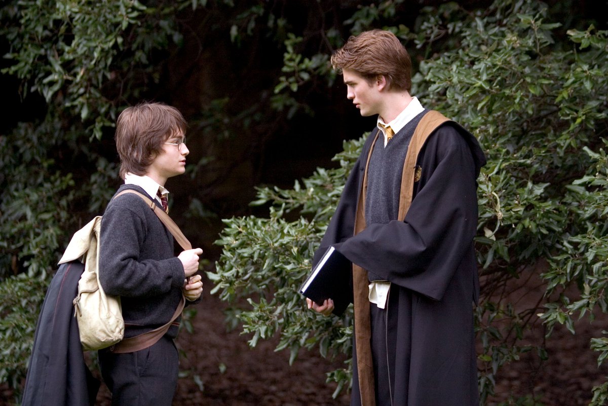 pattinsoncaps's tweet photo. Twilight Series/Harry Potter and the Goblet of Fire https://t.co/bBa7we3ESL