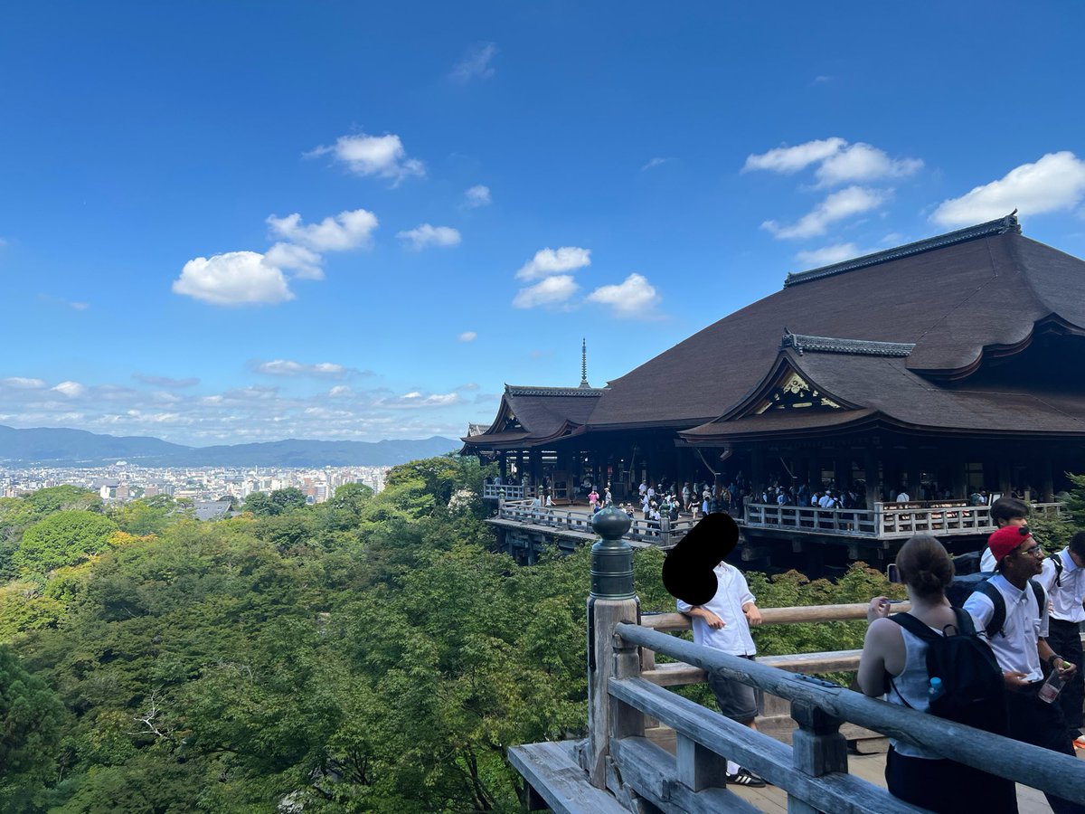 PPonista's tweet photo. 清水寺でぱわぁーっ！
→高台寺の庭園でチル
→湯葉御前で僧侶の気持ちになる
→八阪神社ちら見
→稲荷山登頂ぱわぁー！で大吉
→ひつまぶし（松）で関西風に陶酔する
→夕暮れの鴨川で2時間ちる
→祇園祭の神輿洗を眺める
→ラーメン食って寝る https://t.co/pX6lLG5KbB